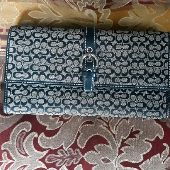 Coach Handbags - Coach Wallet